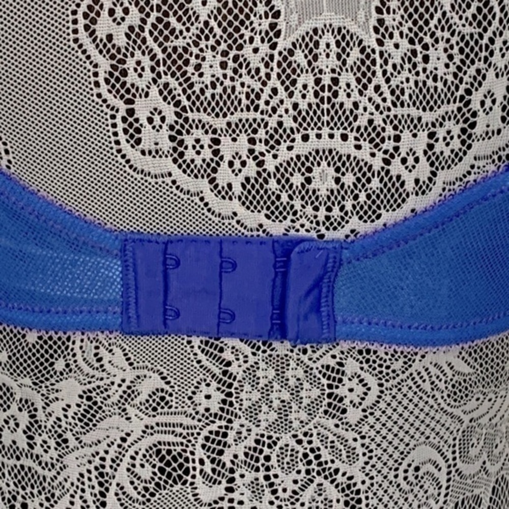 b.tempt’d purple & aqua blue lace bra. 36D. Underwire. Lightly lined. EUC - Picture 5 of 9